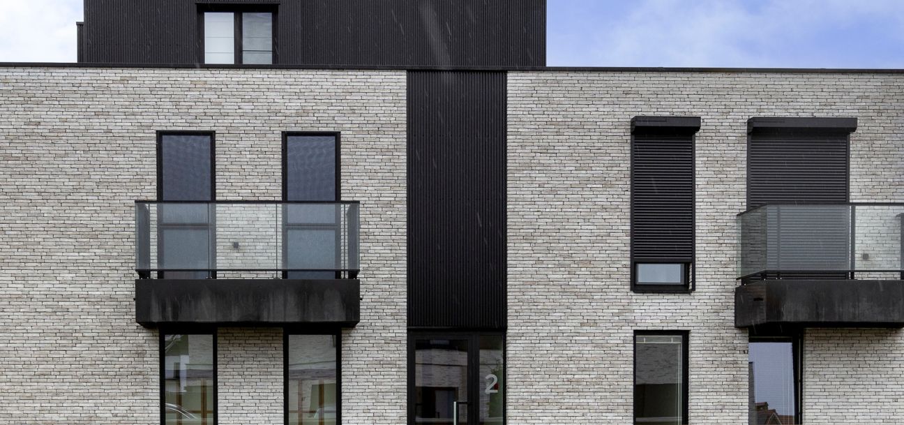 Rolluiken vs. screens: wat past bij jouw woning?